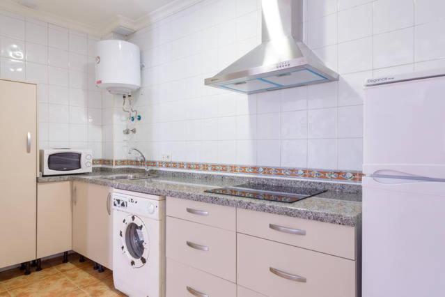 Апартаменты Apartamento En Pleno Centro, Wifi, Ideal Гранада Экстерьер фото
